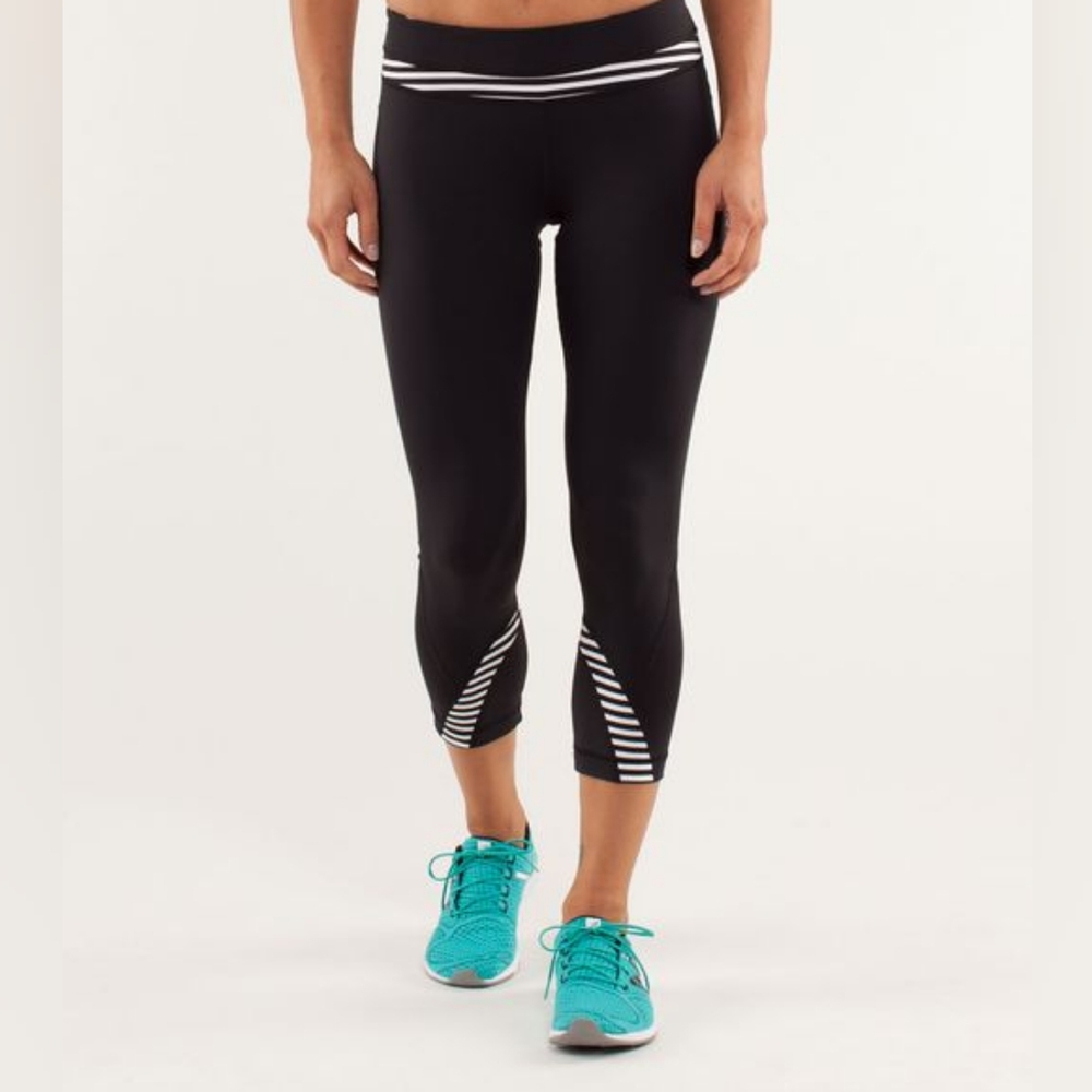 Lululemon Run Inspire Crop 2 Pants Yoga Cross-Training Workouts Jogging